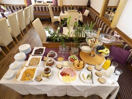 Desayuno buffet incluido todos los días 