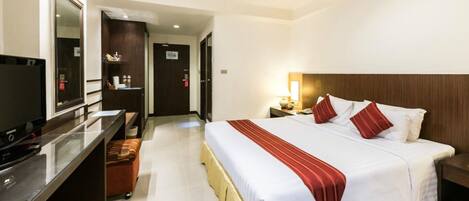 Quarto luxo | Frigobar, cofres nos quartos, cortinas blackout