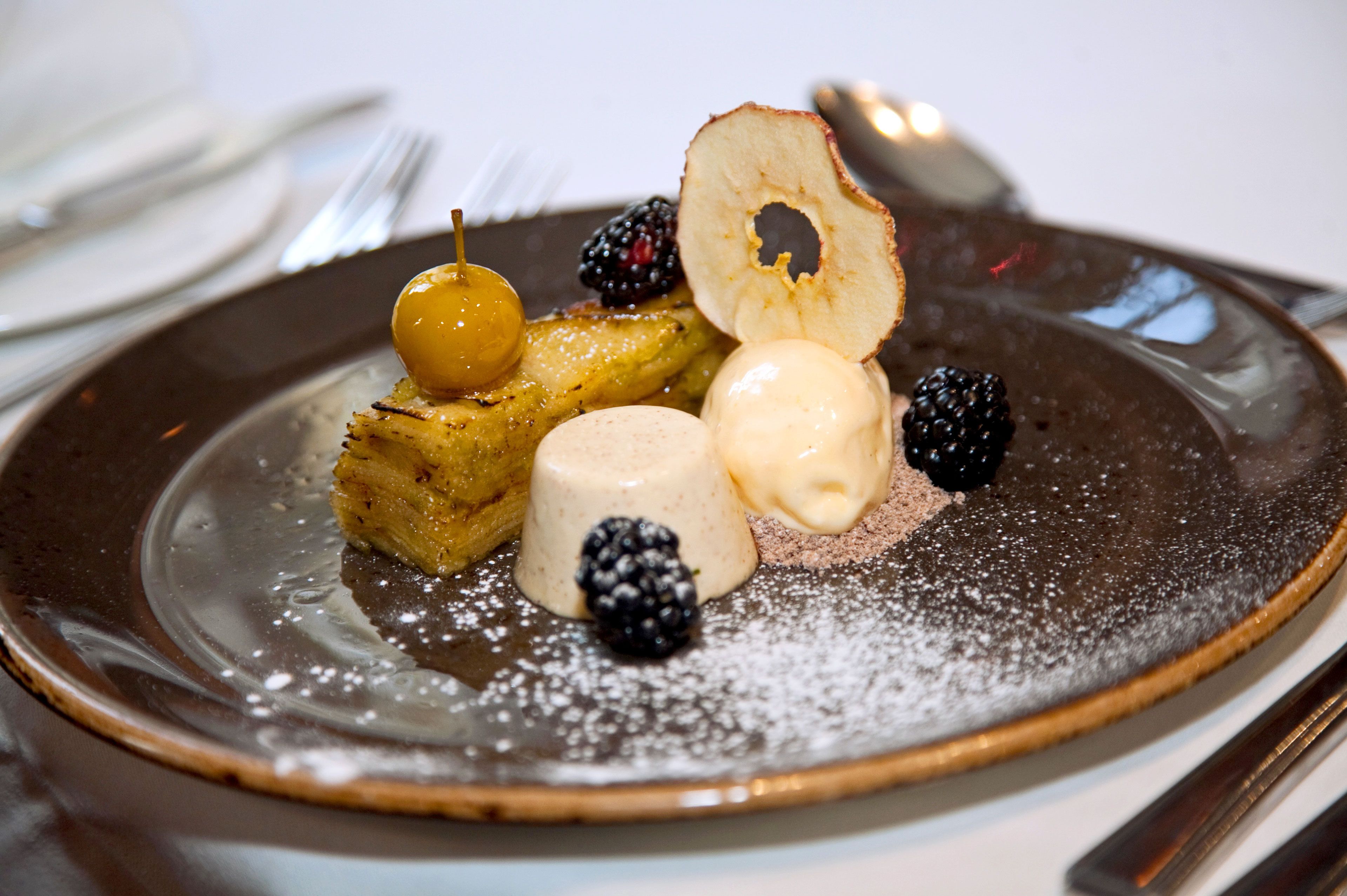 breakfast, lunch and dinner served