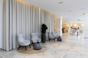 Lobby - Arjaan by Rotana Dubai Media City (Dubai)