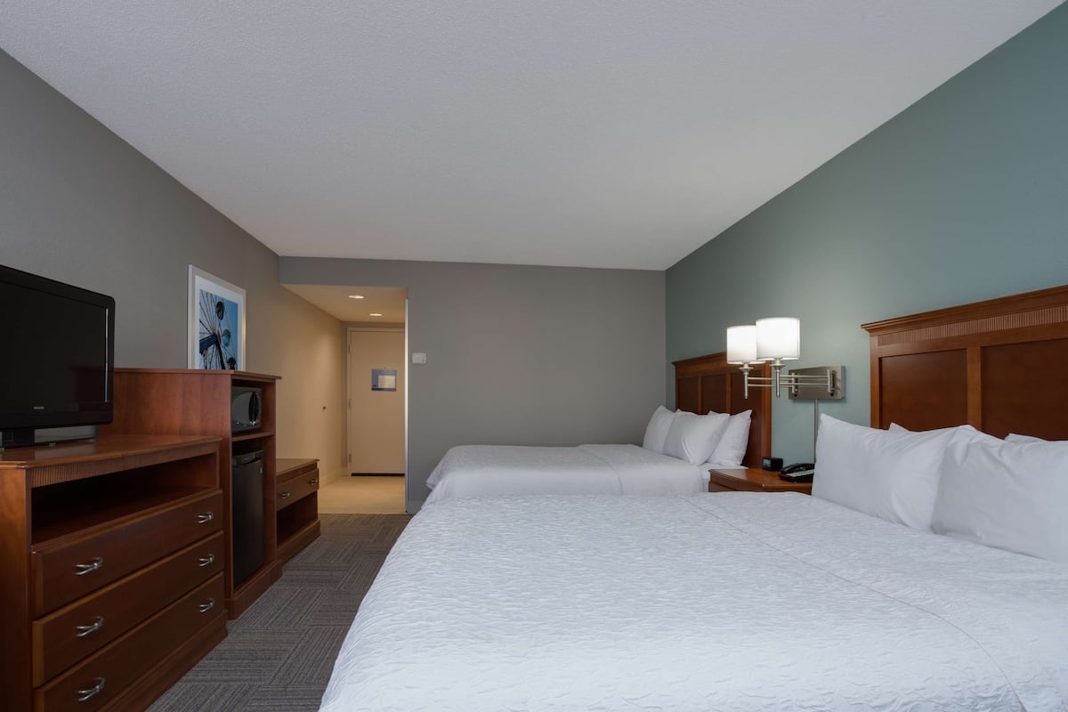 Ropa de cama de alta calidad y cortinas blackout
