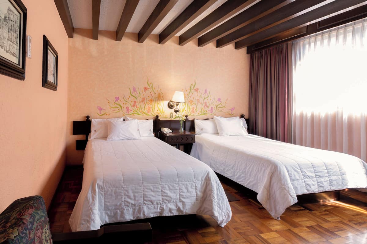 Junior Suite, 2 Queen Beds