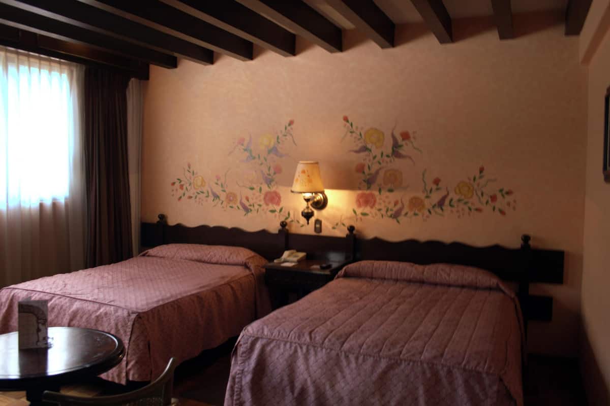 1 slaapkamer, luxe beddengoed, pillowtop-bedden, een kluis op de kamer