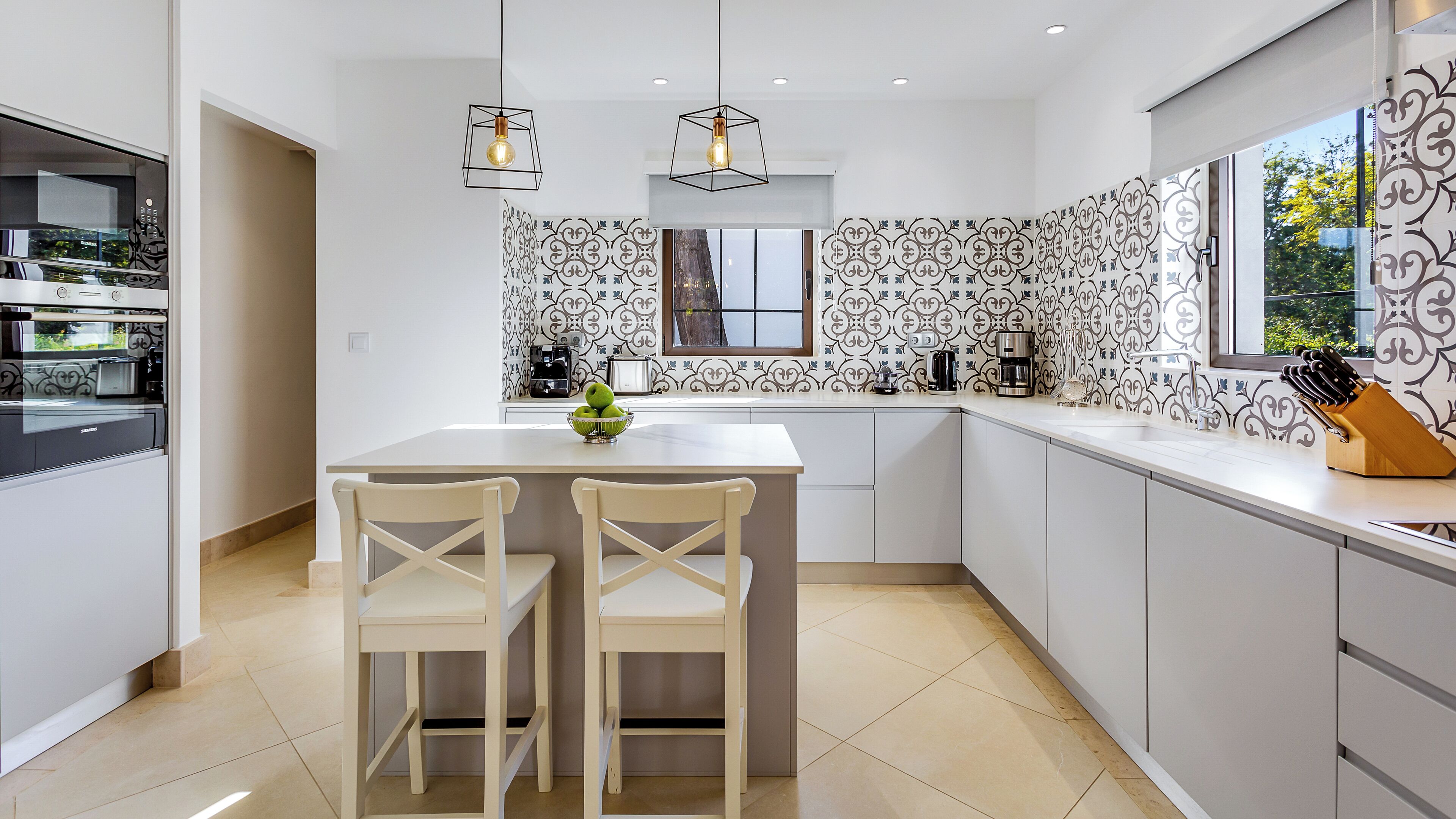 villa, 4 bedrooms | private kitchen | fridge, microwave, dishwasher, coffee/tea maker