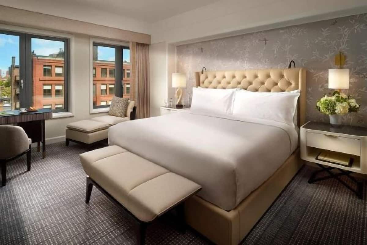 Frette Italian sheets, premium bedding, minibar, in-room safe