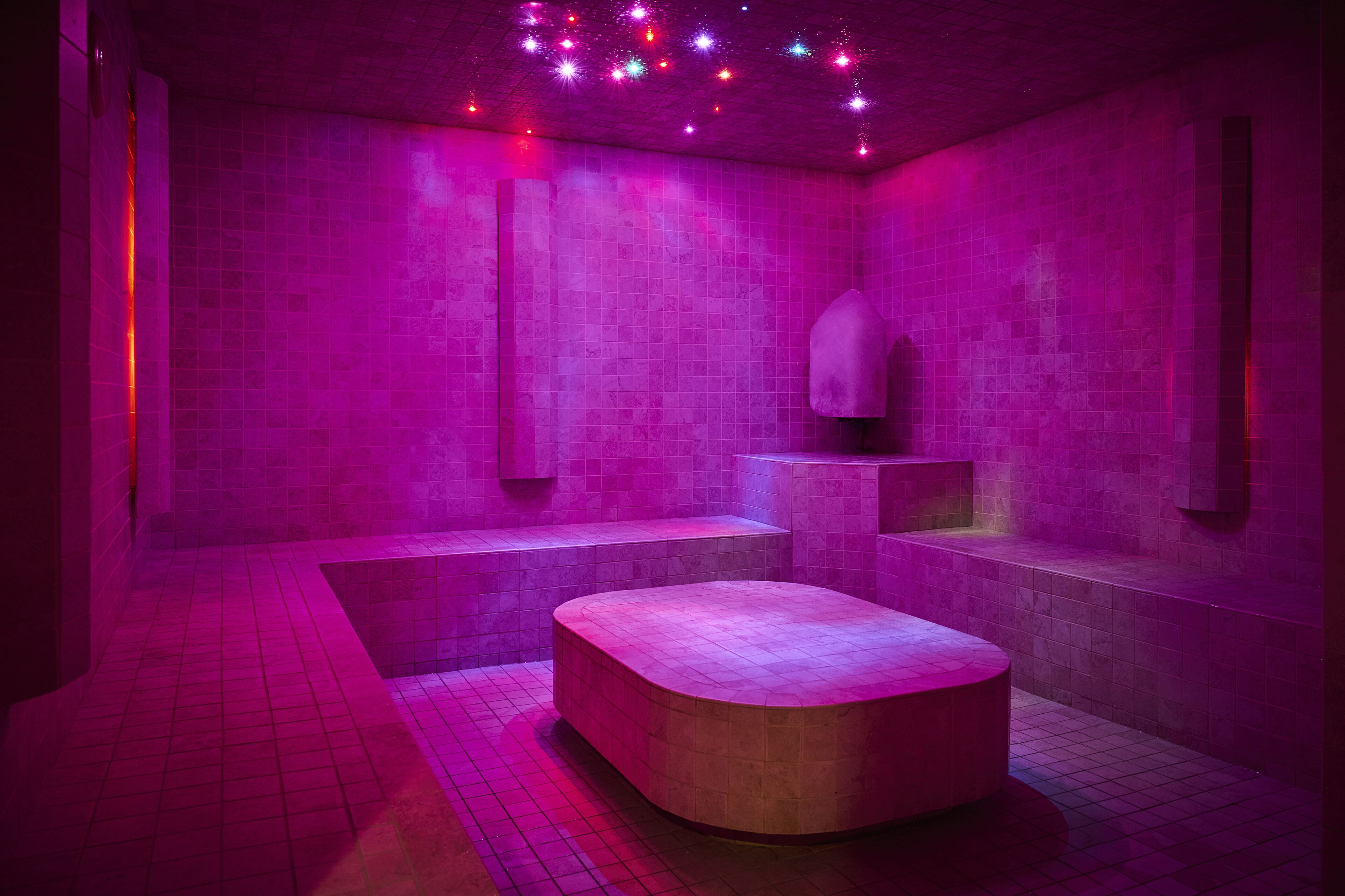 Couples treatment rooms, hot tub, steam room, body treatments