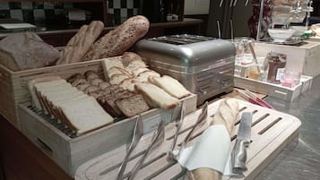 Daily buffet breakfast for a fee
