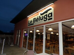 Dîner servi sur place