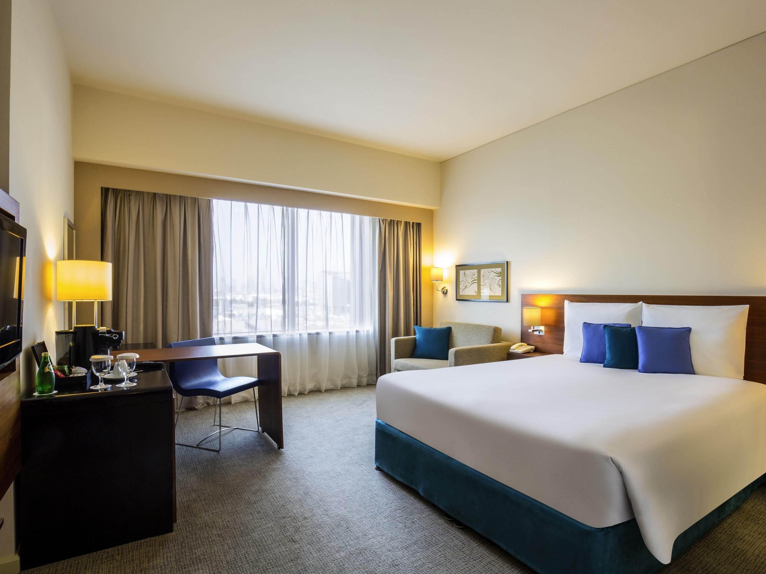 Executive-Doppelzimmer, 1 Doppelbett | Minibar, Zimmersafe, Schreibtisch, schallisolierte Zimmer
