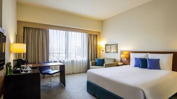 Executive-Doppelzimmer, 1 Doppelbett | Minibar, Zimmersafe, Schreibtisch, schallisolierte Zimmer