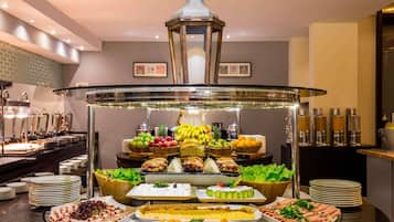 Colazione completa a pagamento, servita tutte le mattine