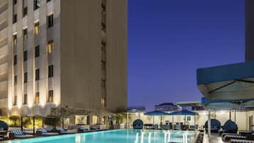 Outdoor pool, sun loungers