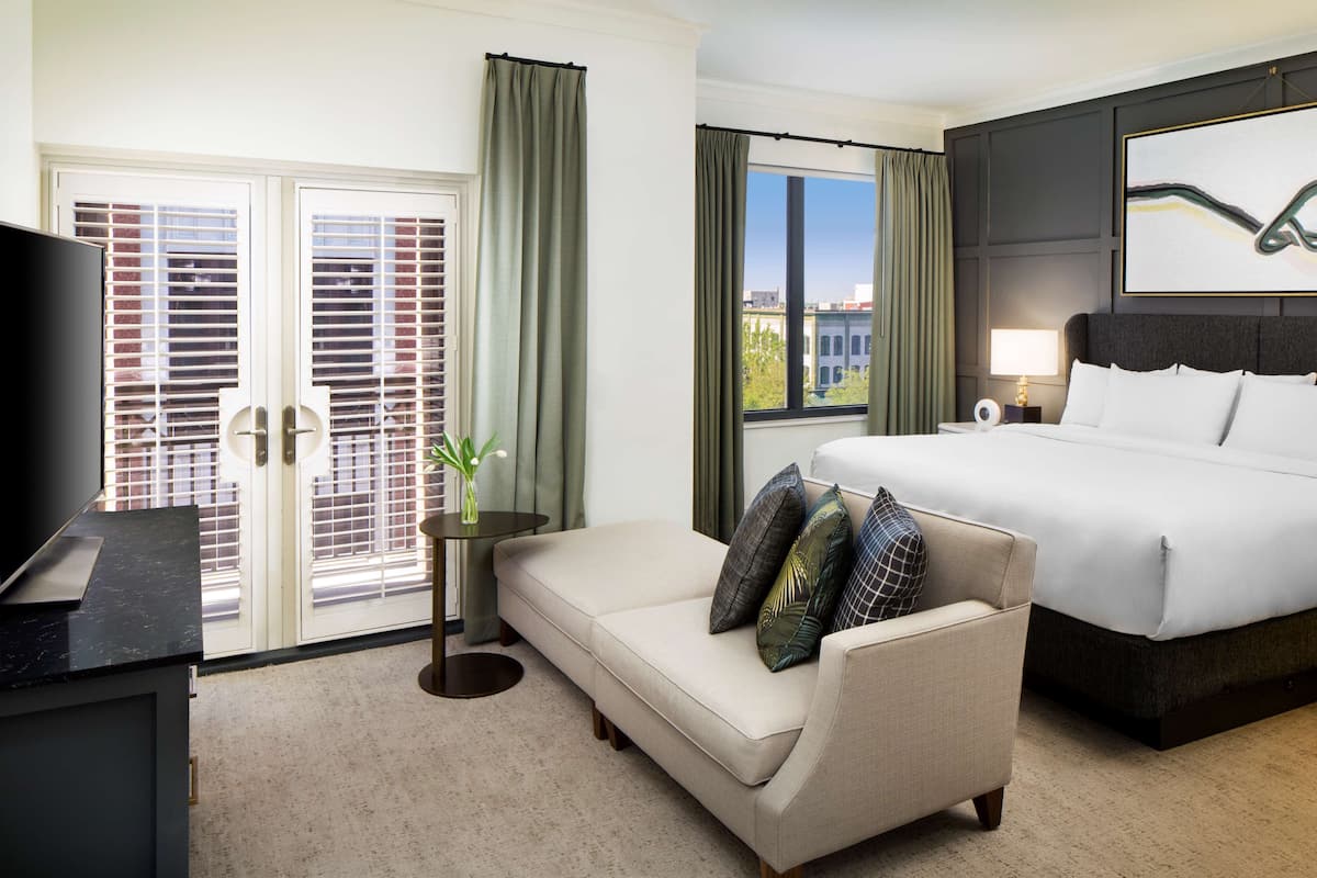 Andaz Deluxe Loft | Egyptian cotton sheets, premium bedding, pillowtop beds