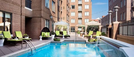 Outdoor pool, free cabanas, pool umbrellas