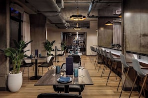 Bar (in der Unterkunft)