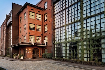 The Loom Hotel, Tapestry Collection by Hilton