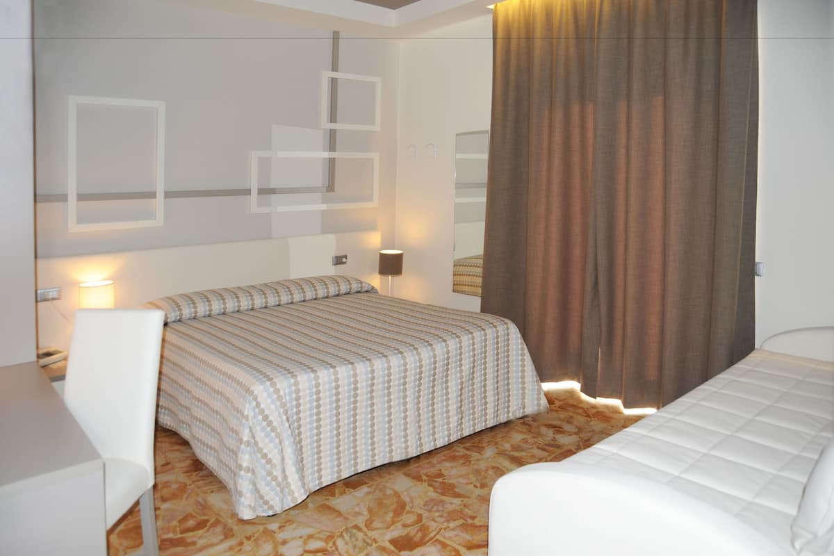1 chambre, bureau, lits bébé (en supplément), Wi-Fi gratuit