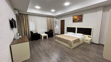 Ropa de cama hipoalergénica y minibar