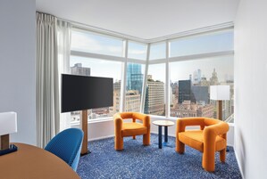 Studio-suite | Opholdsområde | 60-tommers LED-tv med satellitkanaler, tv
