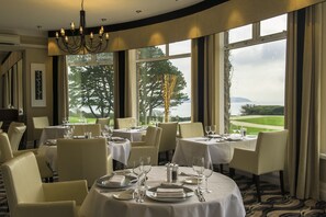 2 restaurants, breakfast, lunch, dinner served; Regional cuisine