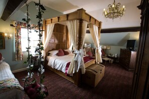 Feature Room