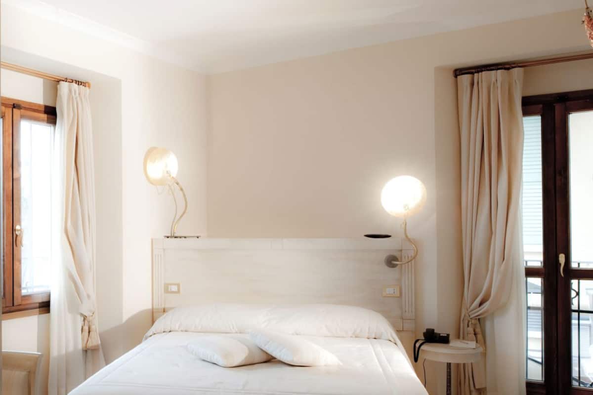 Premium bedding, minibar, in-room safe, individually decorated