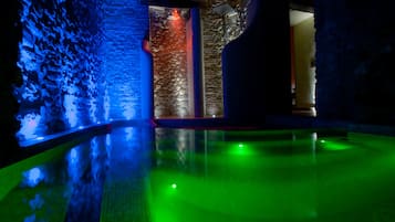 室内 SPA 浴缸