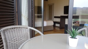 Standard Double Room | Desk, free WiFi, bed sheets