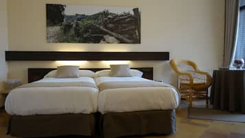 Standard Double Room | Desk, free WiFi, bed sheets