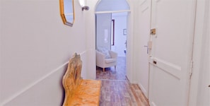 Apartment, 2 Schlafzimmer, Annex (4 pax) | Zimmersafe, Schreibtisch, Bügeleisen/Bügelbrett, kostenloses WLAN