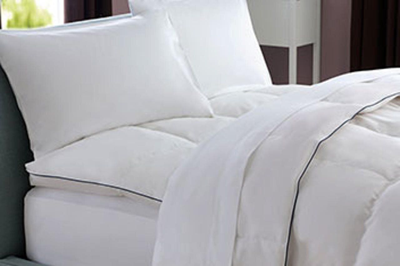 Minibar, Zimmersafe, Schreibtisch, Verdunkelungsvorhänge