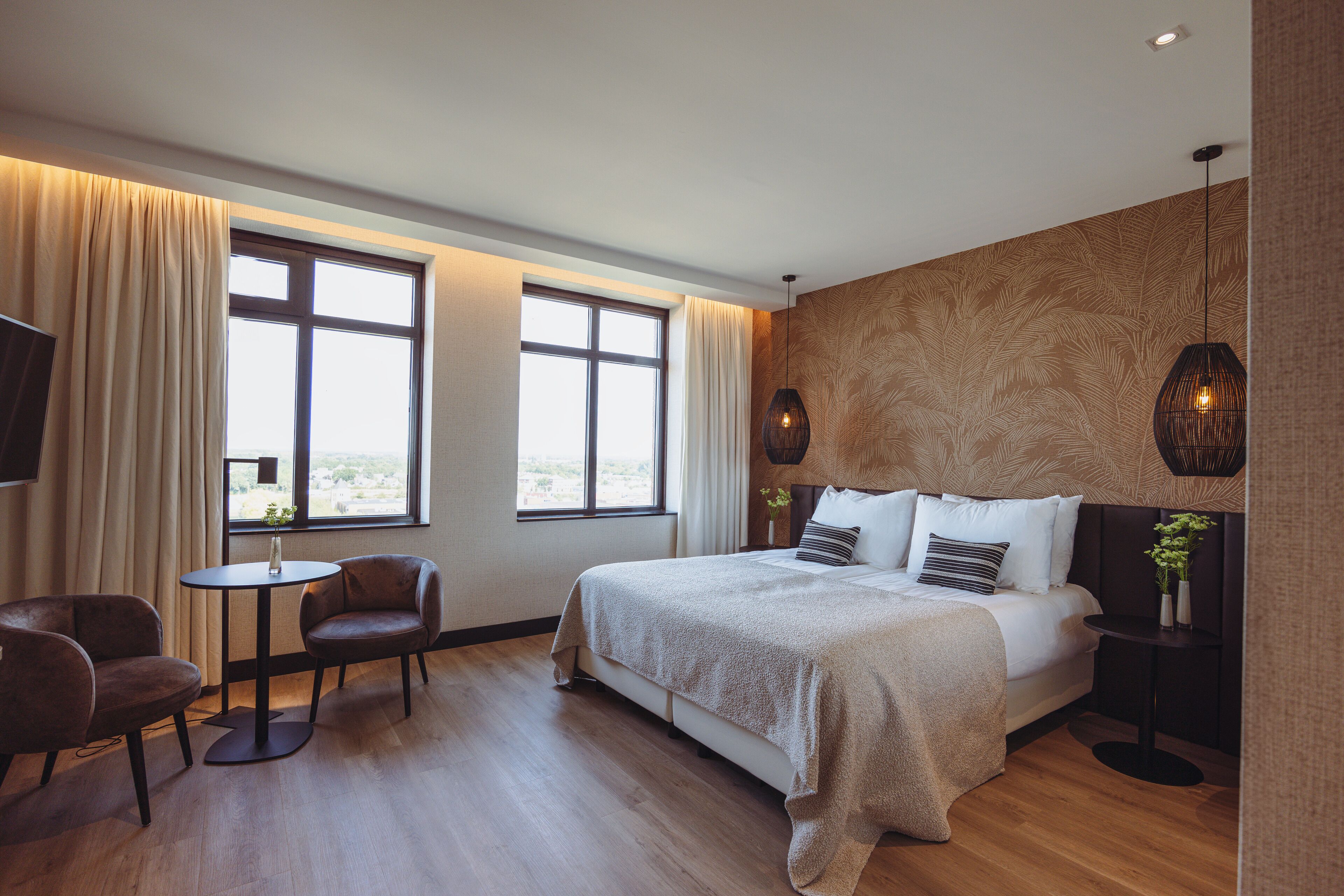 Comfort tweepersoonskamer | Hypoallergeen beddengoed, een minibar, een kluis op de kamer, een bureau