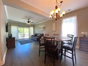 Condo, 3 Bedrooms | Dining