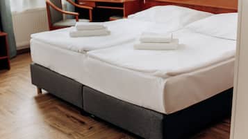 Standard Double Room | In-room safe, desk, iron/ironing board, free WiFi