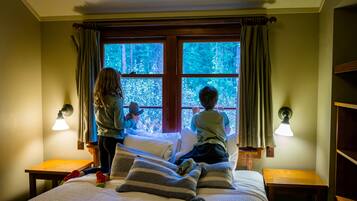 Royal Cabin, 2 Bedrooms, Kitchen