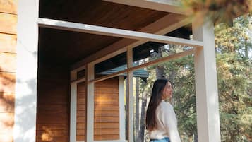 Royal Cabin, 2 Bedrooms, Kitchen | Terrace/patio