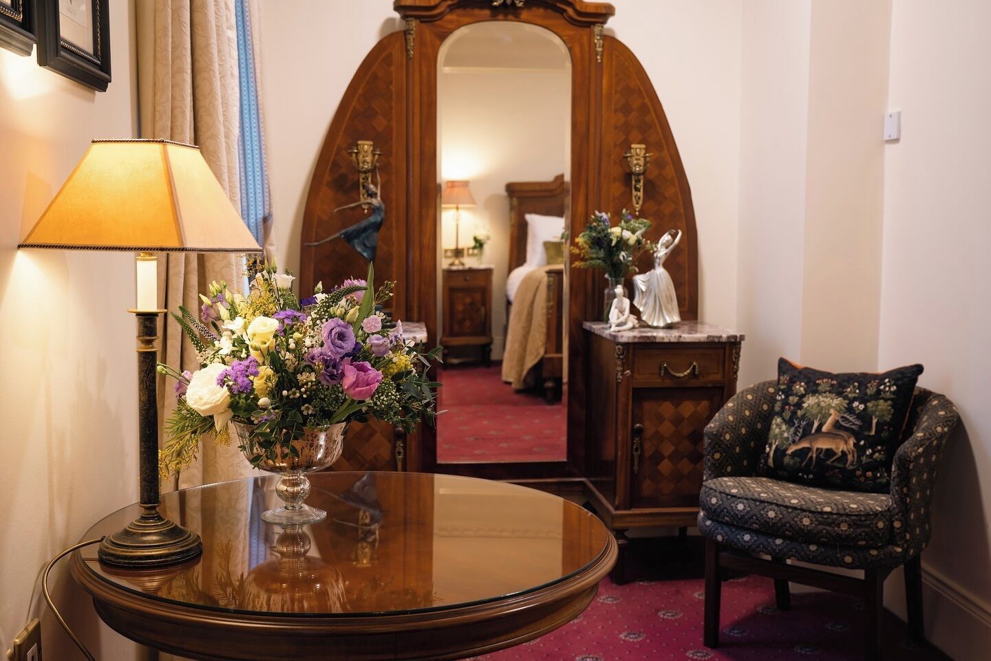 Photo - Arbutus Hotel