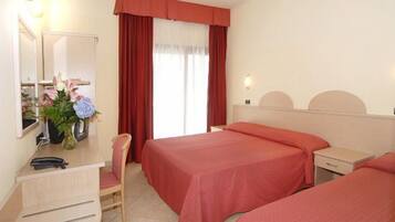 Standaard kamer | Luxe beddengoed, een kluis op de kamer, een bureau, gratis wifi