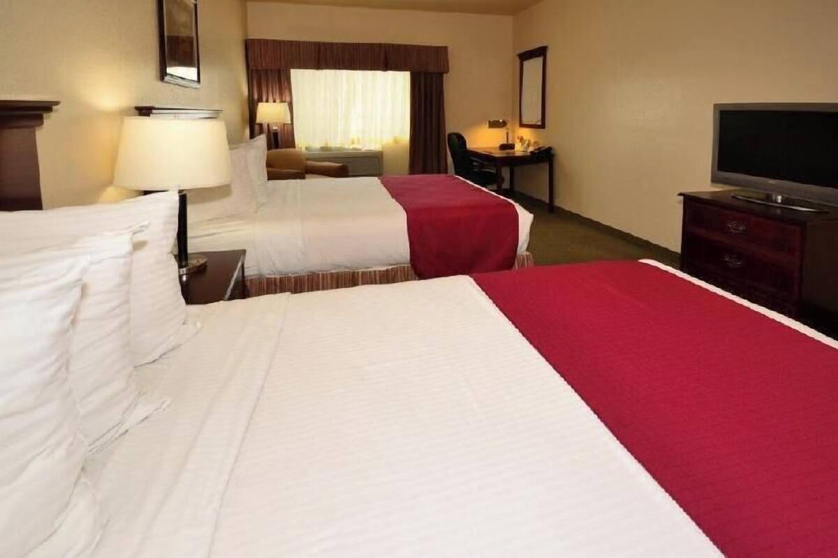 Desk, laptop workspace, iron/ironing board, WiFi