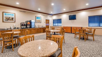 Free daily buffet breakfast