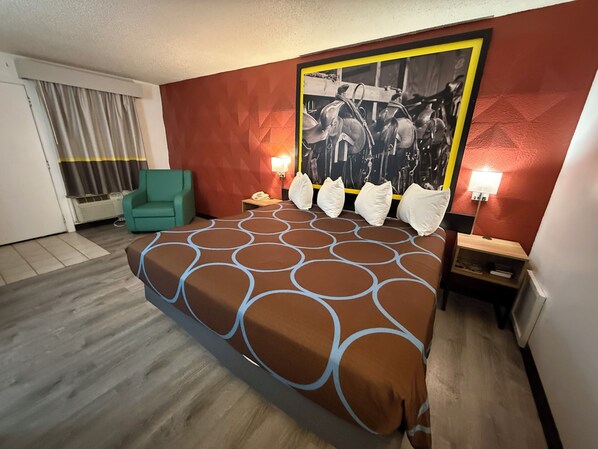 Habitación, 1 cama King size, para no fumadores | Escritorio y espacio para trabajar con laptop 