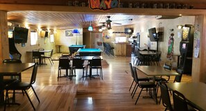 Bar (en la propiedad)