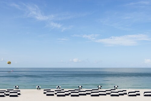 Dolphin Beach Resort