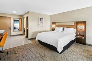 Pillow-top beds, in-room safe, desk, blackout curtains - Holiday Inn Express Hotel & Suites Council Bluffs - Conv Ctr by IHG (Council Bluffs)