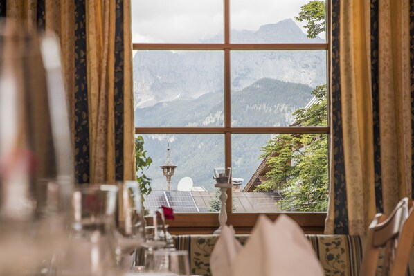 Restaurant - Hotel Crystal - Das Alpenrefugium (Sankt Johann in Tirol)
