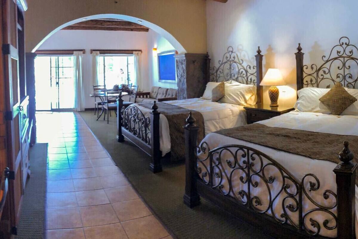 2 habitaciones, ropa de cama de alta calidad y edredón