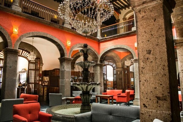 Unclassified image, 1 of 81, button