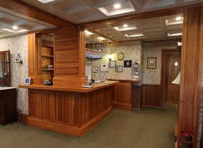 Lobby - The Harbourview Inn (Smiths Cove)