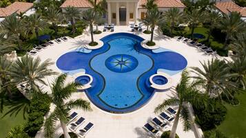 Outdoor pool, pool umbrellas