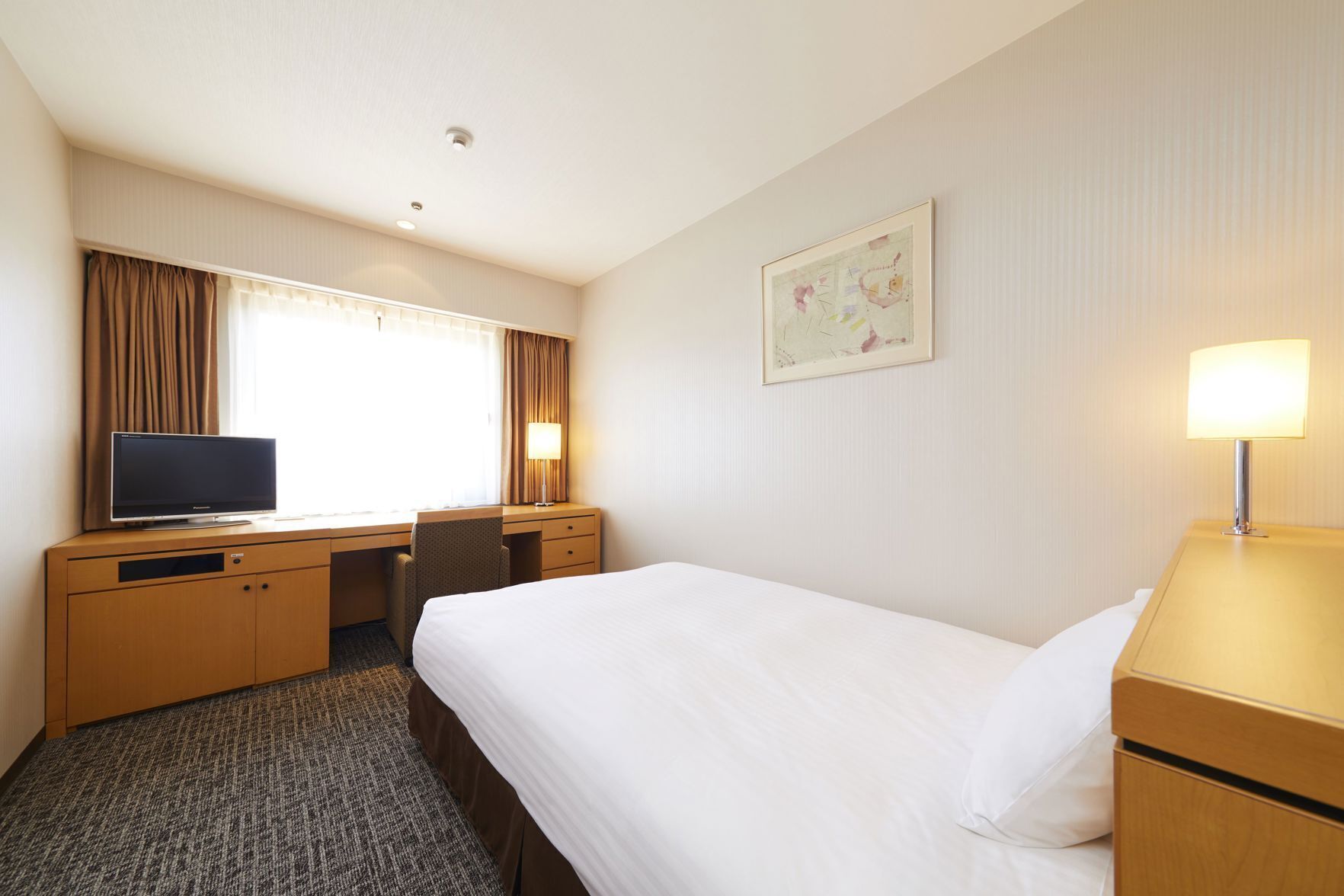 Premium bedding, pillow-top beds, in-room safe, desk